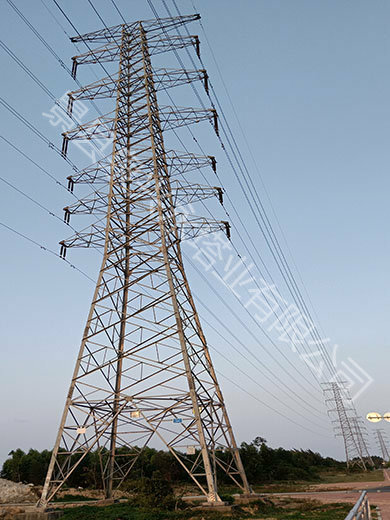 電力塔