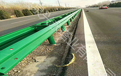 公路防撞波形護欄板-3.jpg